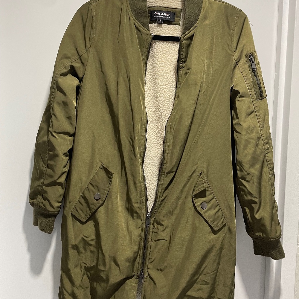 Green long bomber jacket